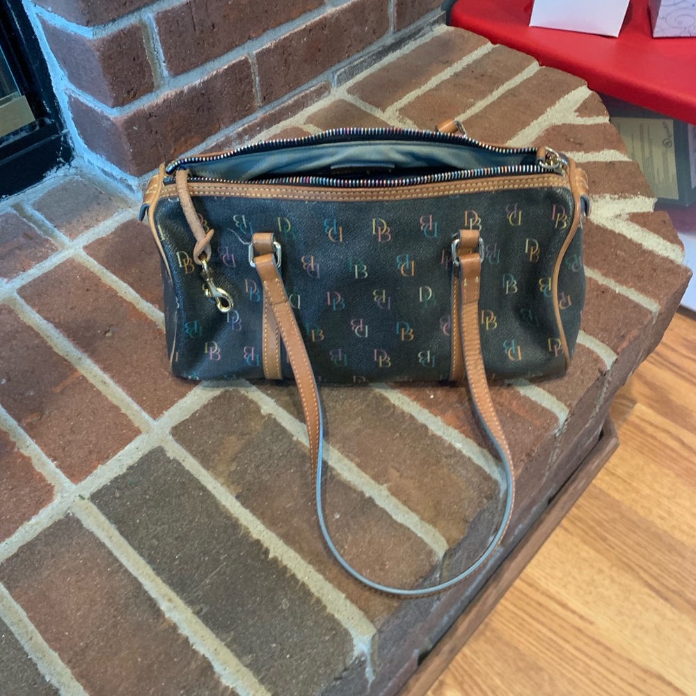 Handbag Dooney and Bourke
